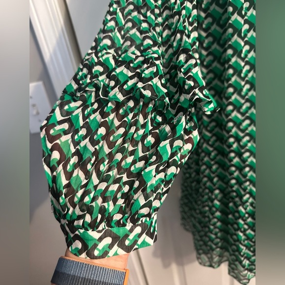 Heidi Print Long Sleeve Shift Dress Diane Von Furstenberg Size Large. Green. - Picture 10 of 16